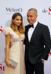 Amsterdam 18 mei 2015
Premiere de surprise van Mike v Diem met in de hoofdrollen Georgina Verbaan en Jeroen v Koningsbrugge. De premiere was in Tuschinski.