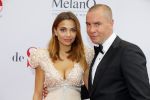 Amsterdam 18 mei 2015
Premiere de surprise van Mike v Diem met in de hoofdrollen Georgina Verbaan en Jeroen v Koningsbrugge. De premiere was in Tuschinski.