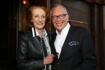 Amsterdam 11 mei 2015 
Jon v Eerd en zijn partner Ton vieren hun 30 jarig huwelijk met een feest met vele collega's. Frans Mulder en Gerrie v d Klei