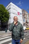 Amsterdam 7 mei 2015
Gordon in en voor zijn nieuwe zaak. De tweede Blushing wordt medio juni geopend. Hij komt in het oude pand van Mart Visser tegen over het v Gogh Museum. Gordon krijgt ook een groot terras aan de zijkant. Fietsen moeten verwijdert worden.