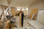 Amsterdam 7 mei 2015
Gordon in en voor zijn nieuwe zaak. De tweede Blushing wordt medio juni geopend. Hij komt in het oude pand van Mart Visser tegen over het v Gogh Museum. Gordon krijgt ook een groot terras aan de zijkant. Fietsen moeten verwijdert worden.