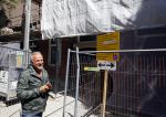 Amsterdam 7 mei 2015
Gordon in en voor zijn nieuwe zaak. De tweede Blushing wordt medio juni geopend. Hij komt in het oude pand van Mart Visser tegen over het v Gogh Museum. Gordon krijgt ook een groot terras aan de zijkant. Fietsen moeten verwijdert worden.