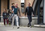 Amsterdam 17 mei 2015
Amanda Beekman en haar vriend Harrie Kolen gaan ijsje eten met Yasmijn Michelle en Achilles Krabbe en met Kees en Marja Beekman (ouders)