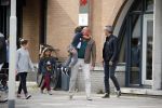 Amsterdam 17 mei 2015
Amanda Beekman en haar vriend Harrie Kolen gaan ijsje eten met Yasmijn Michelle en Achilles Krabbe en met Kees en Marja Beekman (ouders)