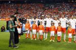 Amsterdam  5 juni 2015
Nederland-USA 3-4 in de arena. Max Smulders mag met Memphis Depay het veld oplopen.
Ivo Borkus loopt met steadycam op het veld.