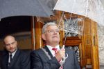 Utrecht 18 mei 2015
Koningin Maxima arriveert in haar audi A8 bij de prins Claus Leerstoel in Utrecht. Jan van Zanen