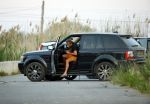 ibiza 4 juni 2015
Jeroen Kool arriveert in zijn Range Rover bij het appartement van Estelle Cruijff.