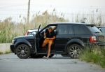 ibiza 4 juni 2015
Jeroen Kool arriveert in zijn Range Rover bij het appartement van Estelle Cruijff.
