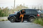 ibiza 4 juni 2015
Jeroen Kool arriveert in zijn Range Rover bij het appartement van Estelle Cruijff.