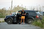 ibiza 4 juni 2015
Jeroen Kool arriveert in zijn Range Rover bij het appartement van Estelle Cruijff.
