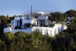 ibiza 5 juni 2015 
Dit huis is van of huurt Jeroen Kool op ibiza.