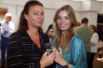 Amsterdam 8 juni 2015
Boekpresentatie Boek Danielle Oonk van t Schip in Yogacentrum Amsterdam. Joelle Witschge met met moeder Lia