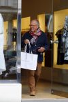 Amsterdam 9 juni 2015
Joop Braakhekke doet boodschappen op de pc hooftstraat