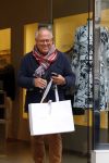 Amsterdam 9 juni 2015
Joop Braakhekke doet boodschappen op de pc hooftstraat