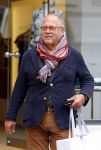 Amsterdam 9 juni 2015
Joop Braakhekke doet boodschappen op de pc hooftstraat