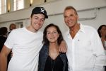 Amsterdam 8 juni 2015
Boekpresentatie Boek Danielle Oonk van t Schip in Yogacentrum Amsterdam. Joop Oonk met vrouw en zoon