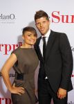 Amsterdam 18 mei 2015
Premiere de surprise van Mike v Diem met in de hoofdrollen Georgina Verbaan en Jeroen v Koningsbrugge. De premiere was in Tuschinski. Klaasjan Huntelaar met vrouw