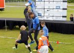 Arnhem 31 mei 2015
Voetbalclinic Klaas jan Huntelaar foundation op Papendal. Ook Enzo Knol en zijn vriendin Dee v d Zeeuw waren ook aanwezig.