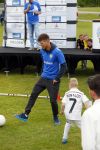 Arnhem 31 mei 2015
Voetbalclinic Klaas jan Huntelaar foundation op Papendal. Ook Enzo Knol en zijn vriendin Dee v d Zeeuw waren ook aanwezig.