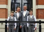 Amsterdam 1 mei 2015
Koos v Plateringen en Ton Keunen trouwen in huis Bartalotti. Ook de 2 zoons van Ton zijn aanwezig.