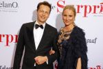 Amsterdam 18 mei 2015
Premiere de surprise van Mike v Diem met in de hoofdrollen Georgina Verbaan en Jeroen v Koningsbrugge. De premiere was in Tuschinski. Lieke v Lexmond met vriend Bas v Veggel