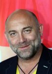 Amsterdam, 15 Mei 2015
Presentatie Cast nieuste speelfilm van Johan Nijenhuis, Rokjesdag
Loek Peters speelt de rol van BOR