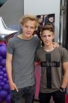 Amsterdam 11 mei 2015
Premiere Pitch perfect 2 in pathe arena.
Daan Zwierink en Rein van Duivenboden (MainStreet