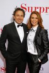Amsterdam 18 mei 2015
Premiere de surprise van Mike v Diem met in de hoofdrollen Georgina Verbaan en Jeroen v Koningsbrugge. De premiere was in Tuschinski. Marco en Leontine Borsato