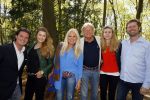 Hilversum 1 mei 2015
Boek presentatie van LUV. Marga Scheide en Jose Hoebee zijn aanwezig in de wisseloord studio's.
Peter Boonstra is de maker van het boek.