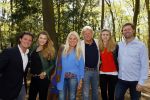Hilversum 1 mei 2015
Boek presentatie van LUV. Marga Scheide en Jose Hoebee zijn aanwezig in de wisseloord studio's.
Peter Boonstra is de maker van het boek.