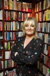Amsterdam 12 mei 2015
Presentatie nieuwe boek Marian Mudder. Martine Sadifort krijgt het eerste exemplaar