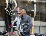 Amsterdam 2 juni 2015
Milika Peterzon en Jurgen Smit samen op de pc hooftstraat.