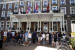 Amsterdam 7 juni 2015 
Fans van Paul Mc Cartney bij het amstel hotel