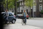 Amsterdam 20 mei 2015
Philip Cocu met een vriend op de fiets in Amsterdam.