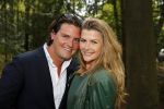 Hilversum 1 mei 2015
Boek presentatie van LUV. Marga Scheide en Jose Hoebee zijn aanwezig in de wisseloord studio's.
Peter Boonstra is de maker van het boek.
Renee Gunning met vriend