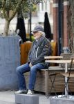 Amsterdam 27 mei 2015    
Rob Houwer zit te wachten