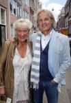 Amsterdam 8 juni 2015
Boekpresentatie Boek Danielle Oonk van t Schip in Yogacentrum Amsterdam. Ronald Jan Heijn met vriendin