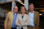 Amsterdam 11 mei 2015     
Presentaie castleden van de nieuwe stukken van Dommelgraaf en Cornelisse productions in de Meervaart.
Ruud de Graaf Suzanne v Dommelen Hans Cornelissen