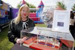 Amsterdam 21 mei 2015  
Presentatie nieuwe theaterstukken Janke Dekker Productions. (Janke Dekker en Michael v Praag)
Aanwezige castleden Erris v Ginkel Esther Lindenbergh Frans Mulder Johnny Kraaijkamp Kali v Starrenburg Suus Ruis Sandra Reemer Xander de Vledder Truus te Stelle Maaike Widdershoven en Mike Weerts