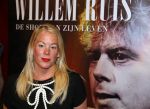 Amsterdam 21 mei 2015  
Presentatie nieuwe theaterstukken Janke Dekker Productions. (Janke Dekker en Michael v Praag)
Aanwezige castleden Erris v Ginkel Esther Lindenbergh Frans Mulder Johnny Kraaijkamp Kali v Starrenburg Suus Ruis Sandra Reemer Xander de Vledder Truus te Stelle Maaike Widdershoven en Mike Weerts
