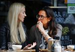 Amsterdam 20 mei 2015    
Suzanne Klemann met een kennis op terras.