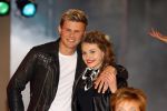 Amsterdam 8 mei 2015  
Albert Verlinde presenteert de cast van Grease met oaTim Douwsma , Vajen van den Bosch Rene v Kooten Tommie Christiaan en Mylene d'Anjou.
De presentatie is bij de westergasfabriek.