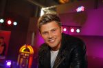 Amsterdam 8 mei 2015  
Albert Verlinde presenteert de cast van Grease met oaTim Douwsma , Vajen van den Bosch Rene v Kooten Tommie Christiaan en Mylene d'Anjou.
De presentatie is bij de westergasfabriek.