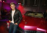 Amsterdam 8 mei 2015  
Albert Verlinde presenteert de cast van Grease met oaTim Douwsma , Vajen van den Bosch Rene v Kooten Tommie Christiaan en Mylene d'Anjou.
De presentatie is bij de westergasfabriek.