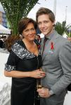 Amsterdam 30 mei 2015
Het 23e damdiner vindt weer plaats bij de HMH Heineken Music Hall.
Tineke Verburg met zoon  Tim.