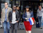 Schiphol 20 mei 2015
Trijntje Oosterhuis arriveert op schiphol na songfestival. Haar vriend Alvin Lewis alsmede haar stylist Ruud van der Peijl zijn ook aanwezig.