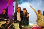 Amsterdam 8 mei 2015  
Albert Verlinde presenteert de cast van Grease met oaTim Douwsma , Vajen van den Bosch Rene v Kooten Tommie Christiaan en Mylene d'Anjou.
De presentatie is bij de westergasfabriek.
