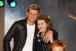 Amsterdam 8 mei 2015  
Albert Verlinde presenteert de cast van Grease met oaTim Douwsma , Vajen van den Bosch Rene v Kooten Tommie Christiaan en Mylene d'Anjou.
De presentatie is bij de westergasfabriek.