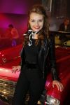 Amsterdam 8 mei 2015  
Albert Verlinde presenteert de cast van Grease met oaTim Douwsma , Vajen van den Bosch Rene v Kooten Tommie Christiaan en Mylene d'Anjou.
De presentatie is bij de westergasfabriek.