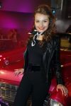 Amsterdam 8 mei 2015  
Albert Verlinde presenteert de cast van Grease met oaTim Douwsma , Vajen van den Bosch Rene v Kooten Tommie Christiaan en Mylene d'Anjou.
De presentatie is bij de westergasfabriek.